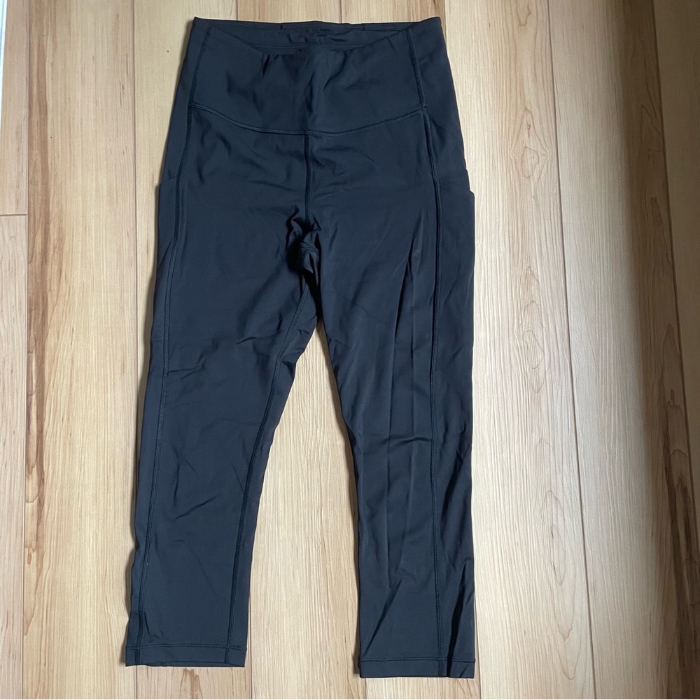 Athleta Ultimate Stash Pocket Capris - S
